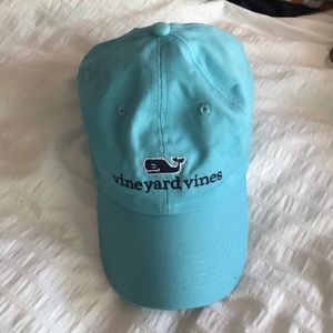 Brand new vineyard vines hat